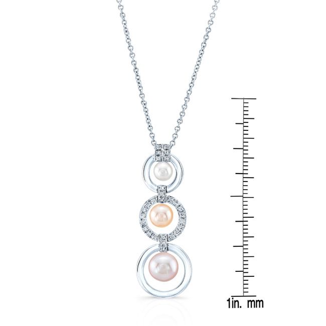 Graduated Pearl And Diamond Drop Pendant In 18k Gold