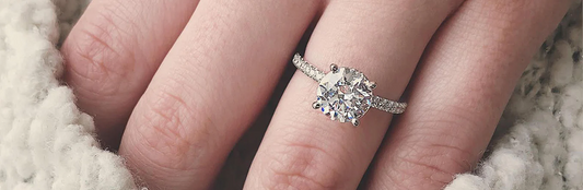 Fascinating Baguette Engagement Diamond Rings
