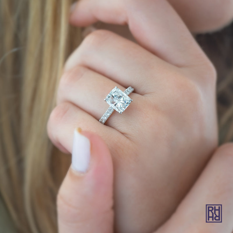 Choosing an Ethical Diamond: Sustainable & Luxurious Engagement Rings