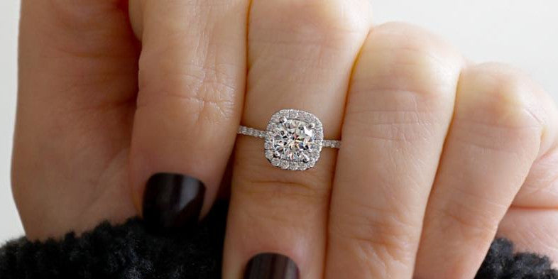 What People Don’t Think About When Purchasing an Engagement Ring