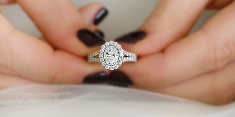 How to Buy an Engagement Ring Without Breaking the Bank