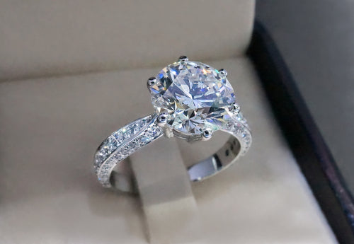 Things to Look for While Buying a Diamond Ring with Diamonds All Around