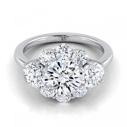 The Upsides of Choosing a Gold Diamond Cluster Engagement Ring