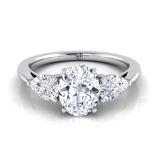 2 Commonly Used Settings for Oval Shaped Diamond Rings