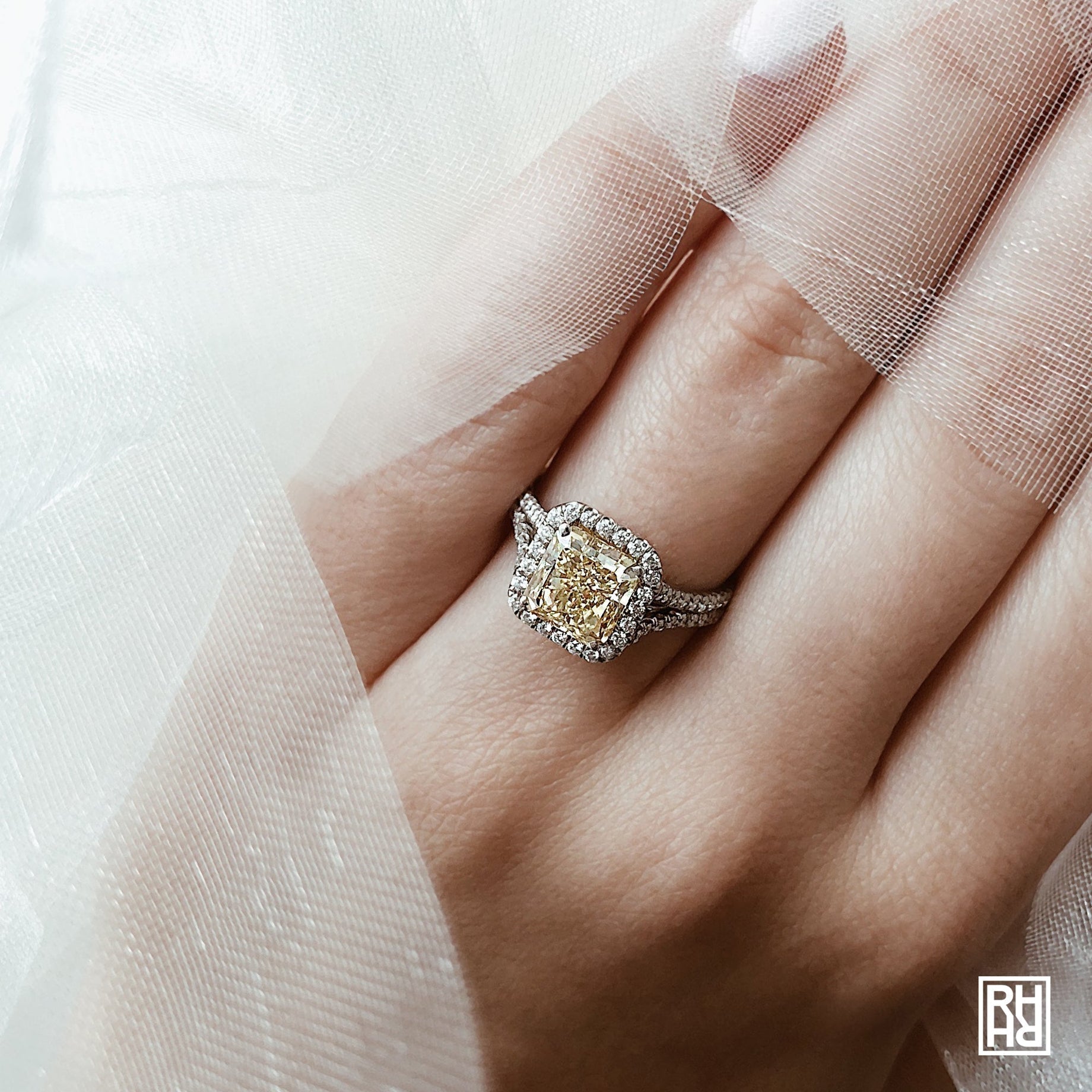 Wedding Bands 101: How to Choose Your Perfect Wedding Rings