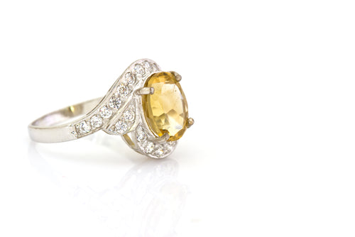 5 Beautiful Ideas for Radiant Cut Yellow Diamond Rings