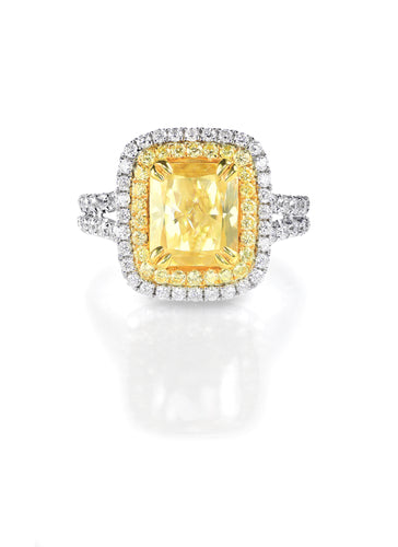A Few Types of Yellow Diamond Ring Settings