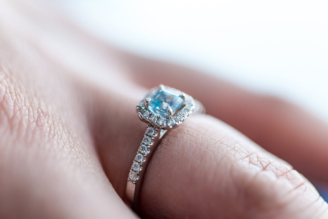 Beautiful Designs for Triangle Shaped Diamond Engagement Rings