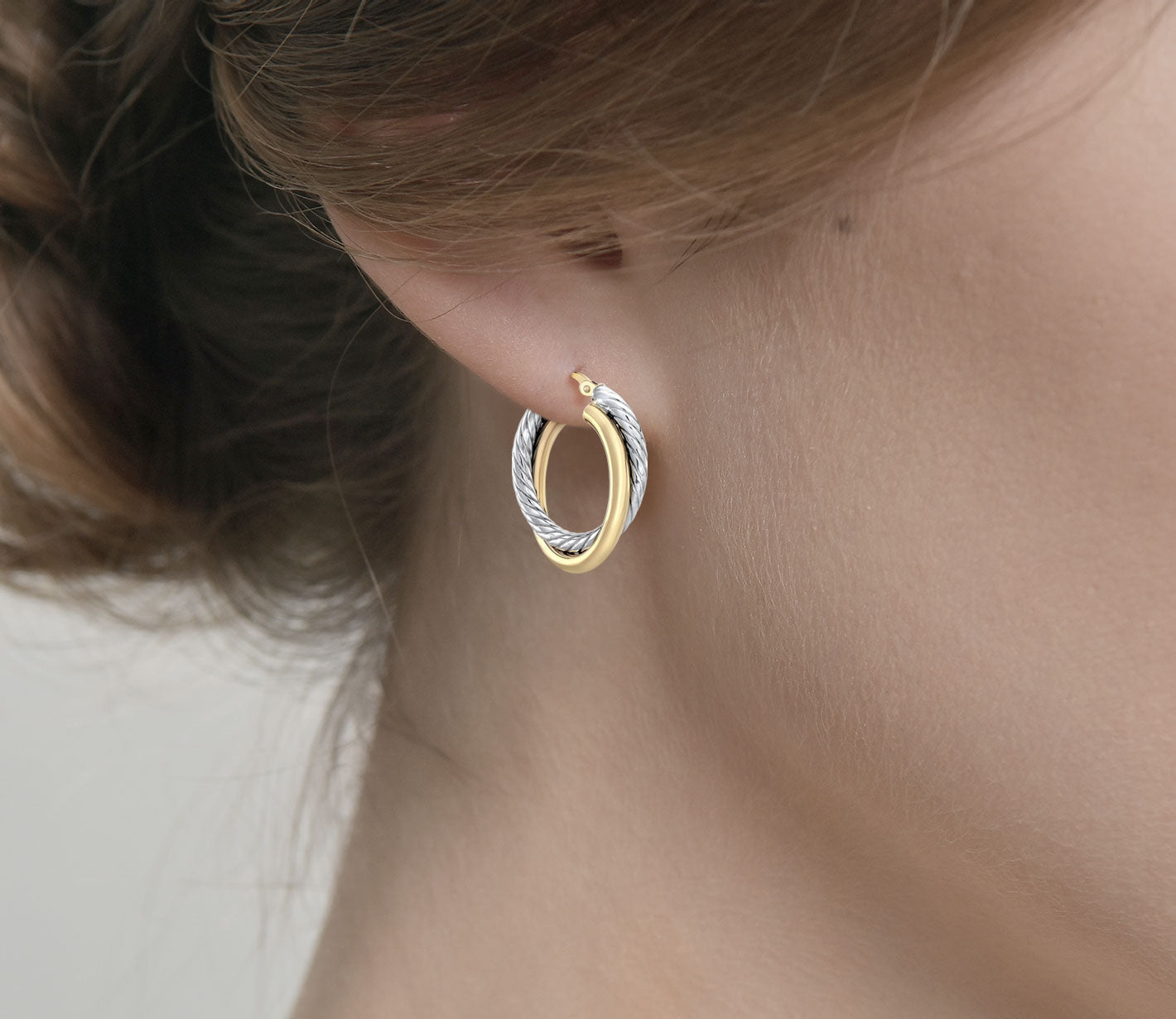 14K Two-Tone Gold Ribbed Hoop Earrings – detail view | RockHer