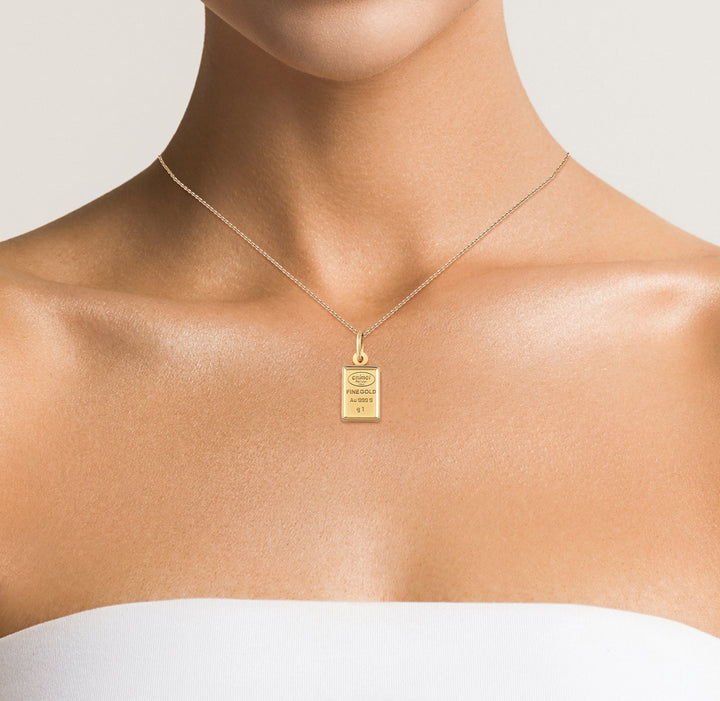 18K Yellow Gold Chain with 1 Gram Gold Bar Pendant, 18 Inch – detail view | RockHer