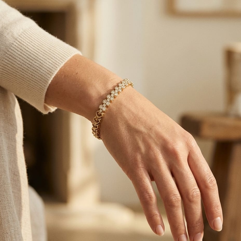 3 Stone Diamond Link Bracelet in 18K Yellow Gold - editorial