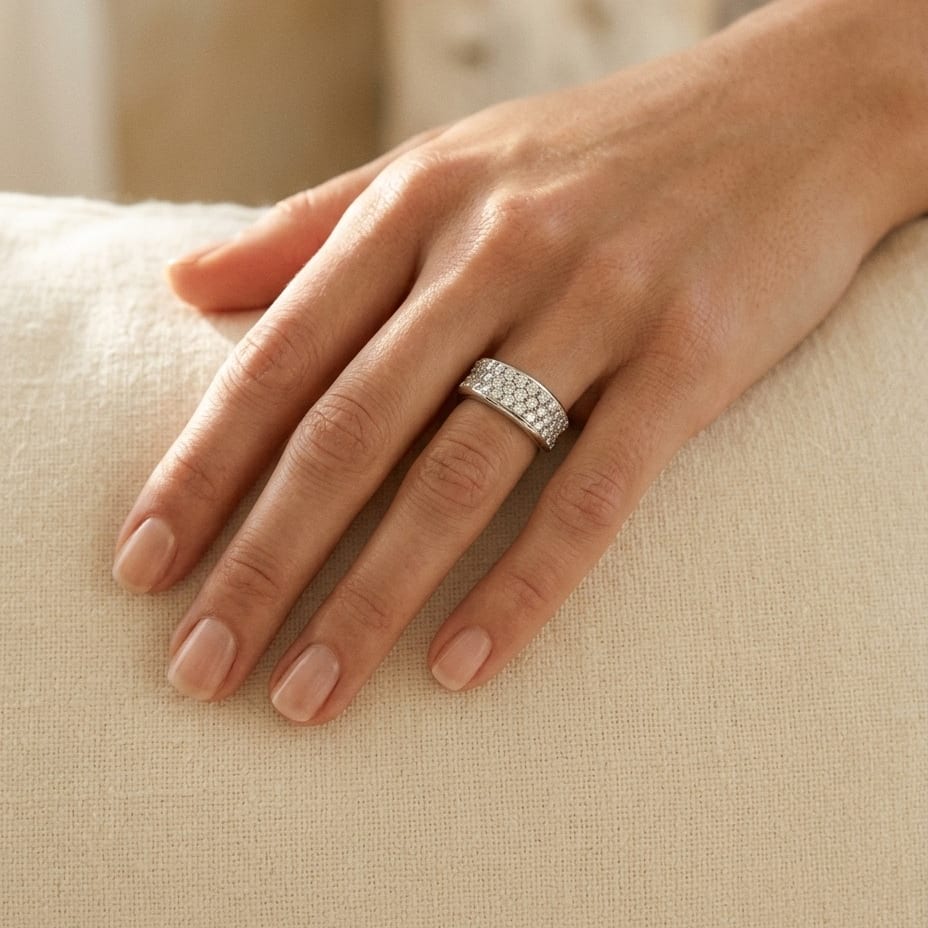 Diamond Round Concave Ring in Platinum - lifestyle