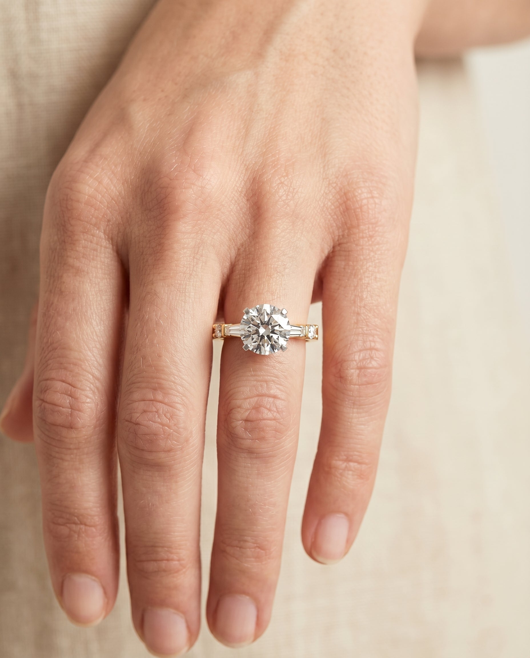 The Diana setting for round diamonds, made to order in 18K Yellow Gold | RockHer