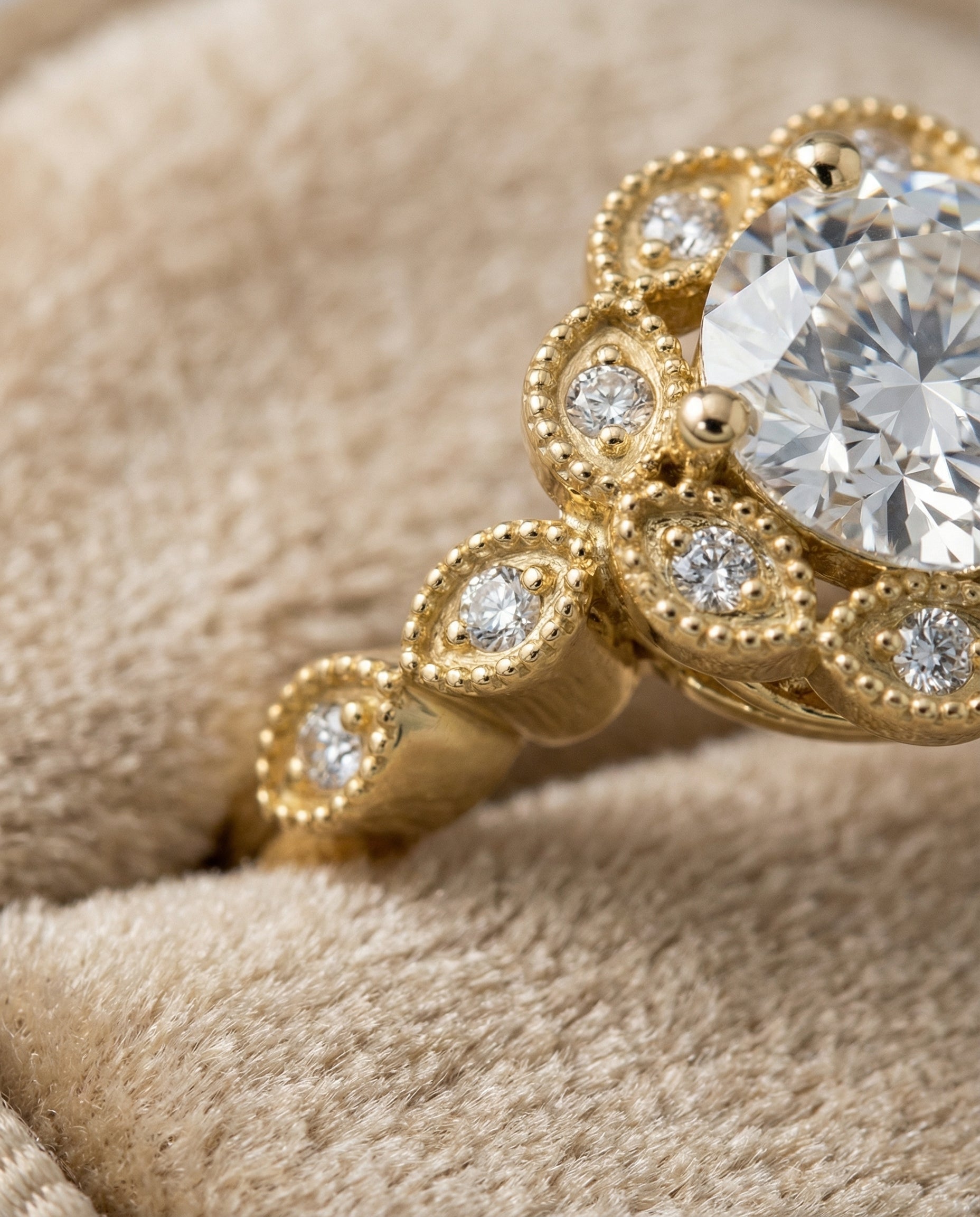 18K Yellow Gold band of The Shania round engagement ring setting | RockHer