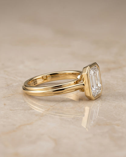 European Cut, Bezel Cathedral Solitaire Emerald, in 18K Yellow Gold – side profile | RockHer