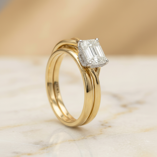 The Blondie Matching Wedding Band, Emerald in 18K Yellow Gold
