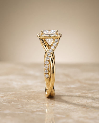 Bold Twist Pavé Halo Princess, in 18K Yellow Gold, pave setting – side profile | RockHer