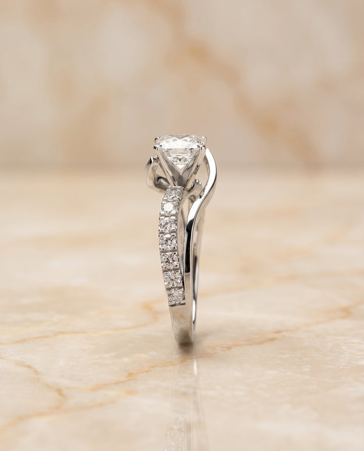 Bypass Pavé Swirl Princess, in 18K White Gold – side profile | RockHer