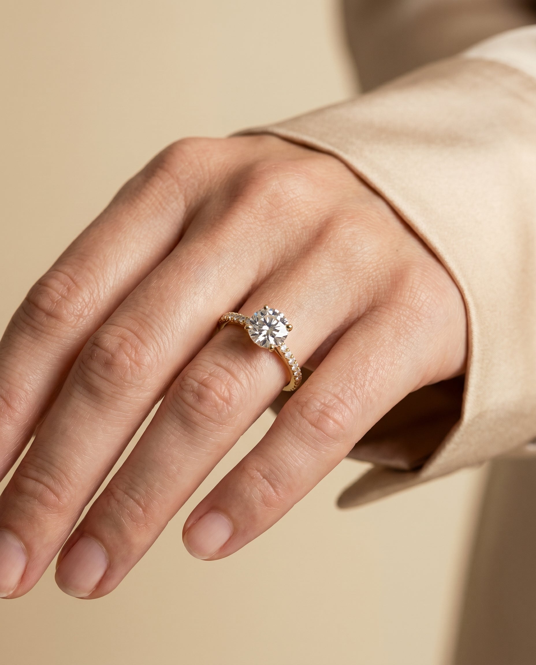 The Donna setting for round diamonds, made to order in 18K Yellow Gold | RockHer