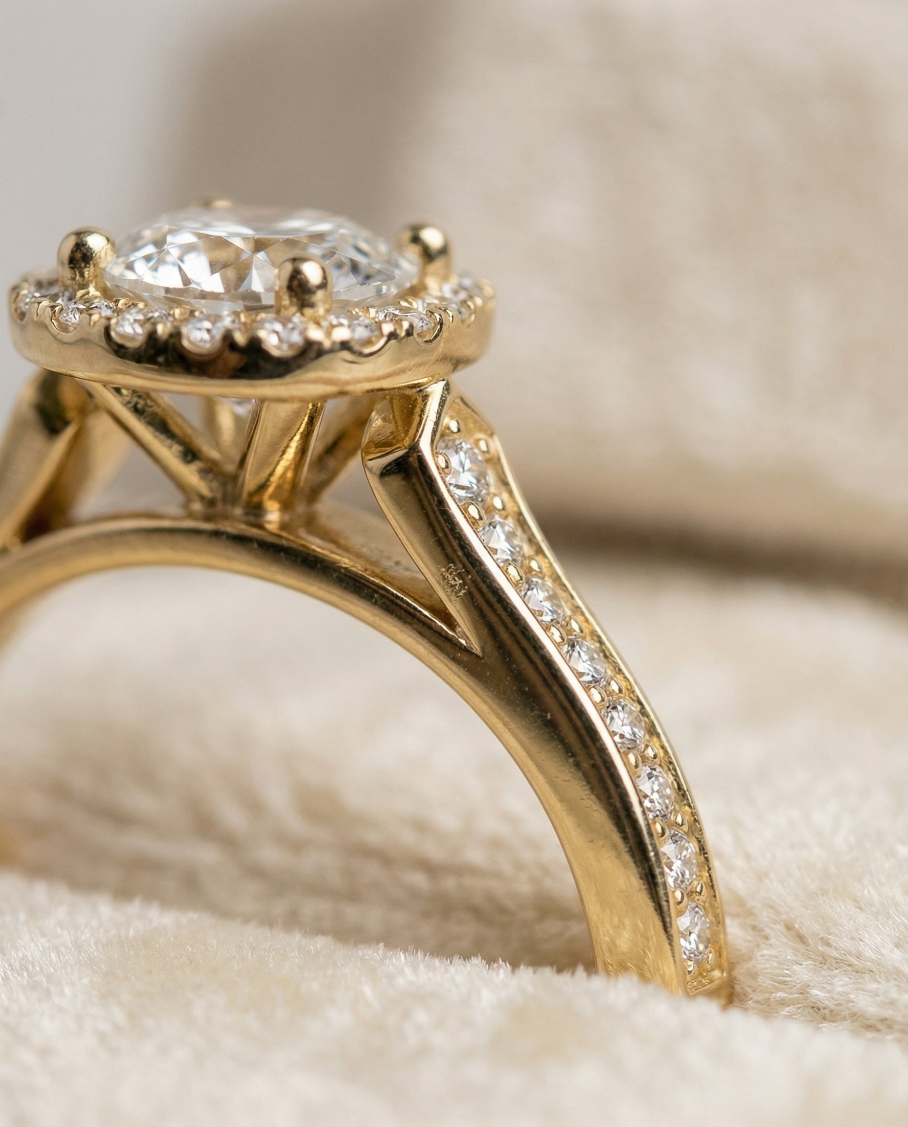 The Genesis setting for cushion diamonds, made to order in 18K Yellow Gold | RockHer