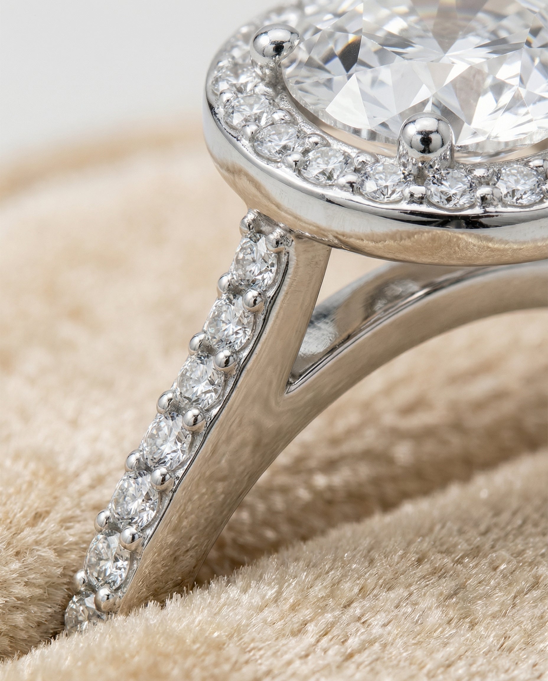 The Taylor setting for round diamonds, made to order in Platinum | RockHer