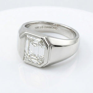 Women's Classic Square lab-grown diamond letter signet ring in 14K White Gold, letter D, product photography