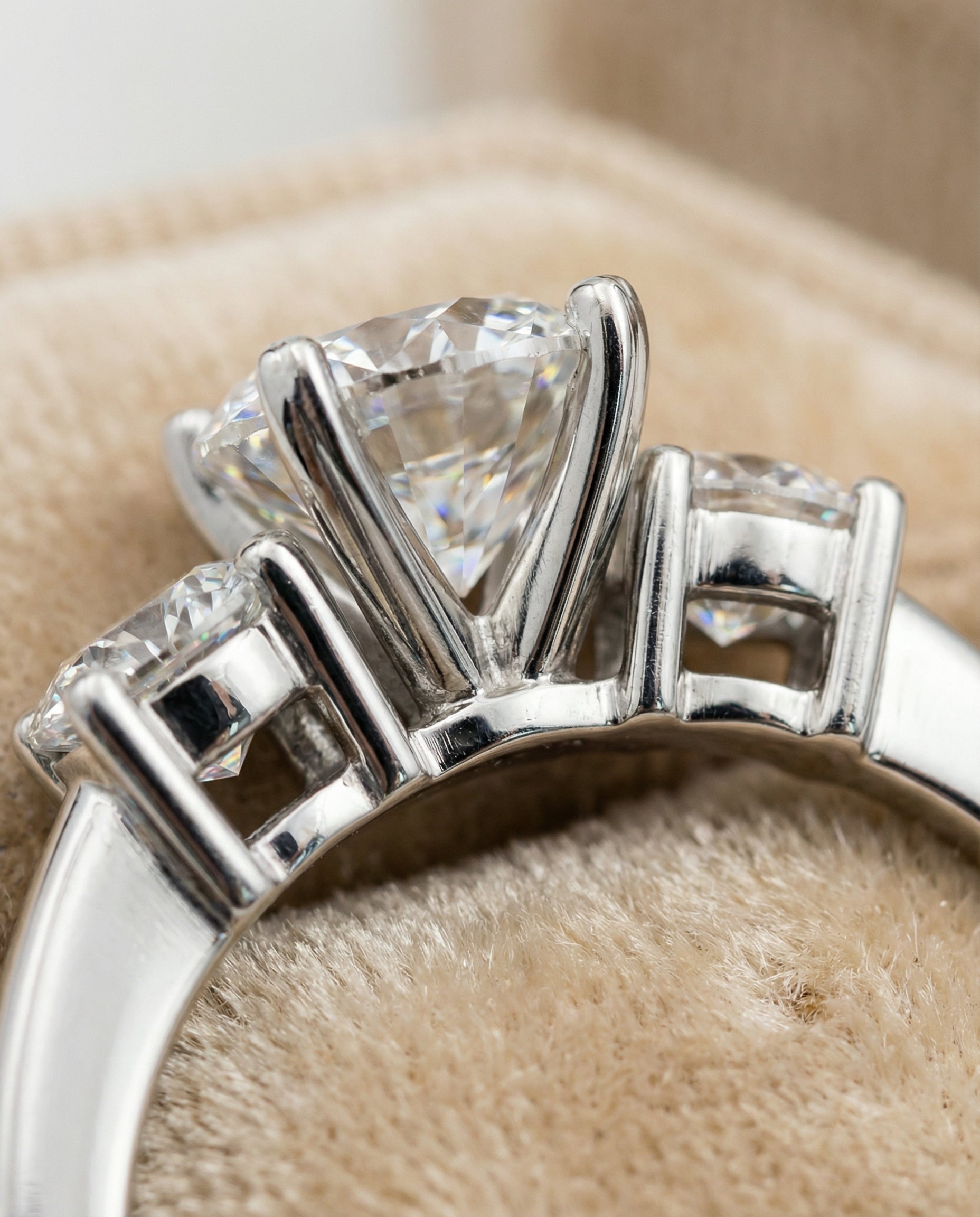 Platinum band of The Anita round engagement ring setting | RockHer