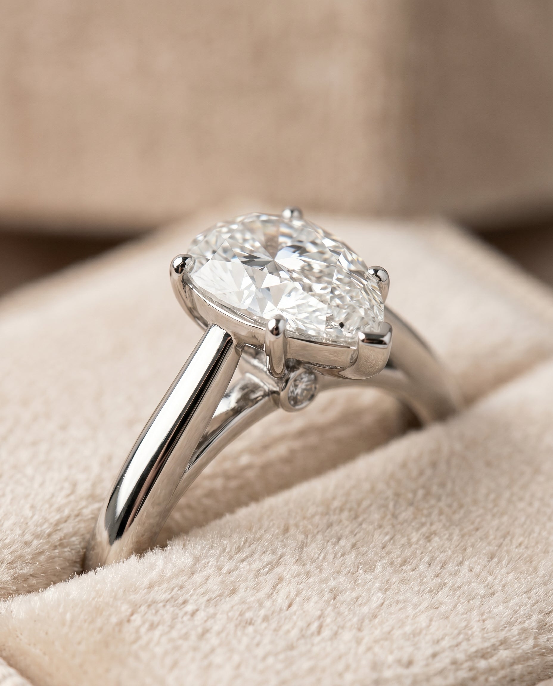Platinum band of The Valerie pear engagement ring setting | RockHer