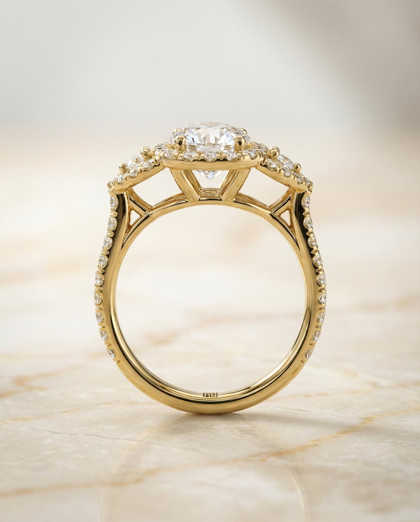 Jennifer Select Round engagement ring in 18K Yellow Gold