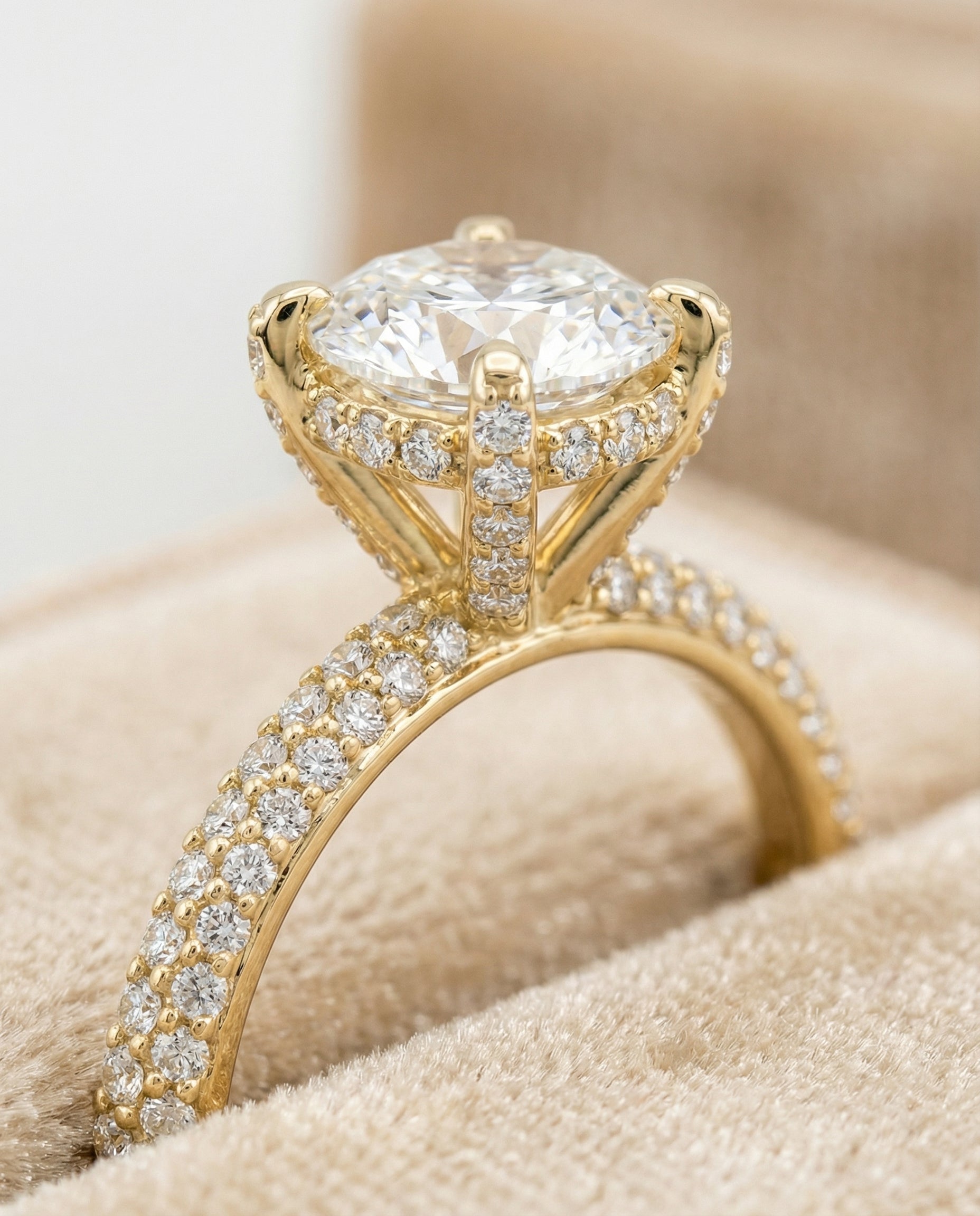 18K Yellow Gold band of The Tina cushion engagement ring setting | RockHer