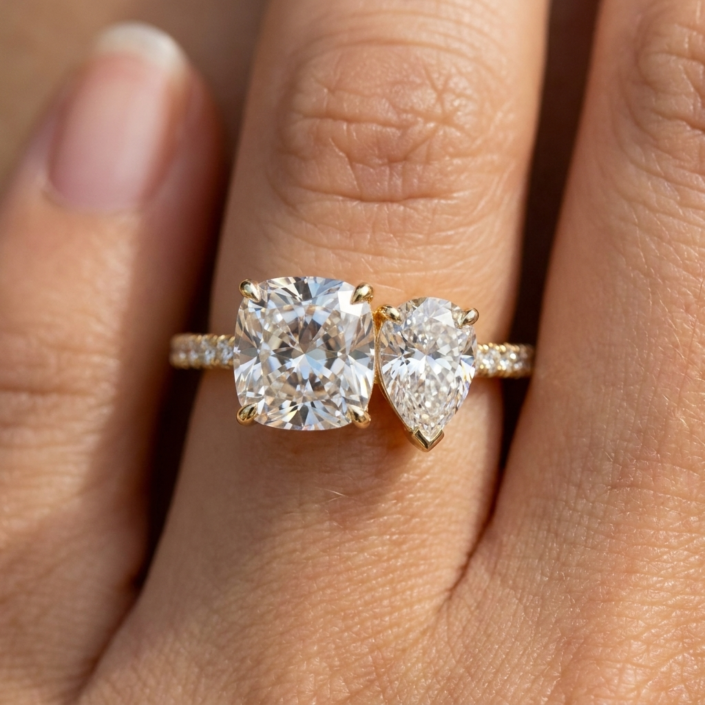 The Diana setting for cushion diamonds, made to order in 18K Yellow Gold | RockHer