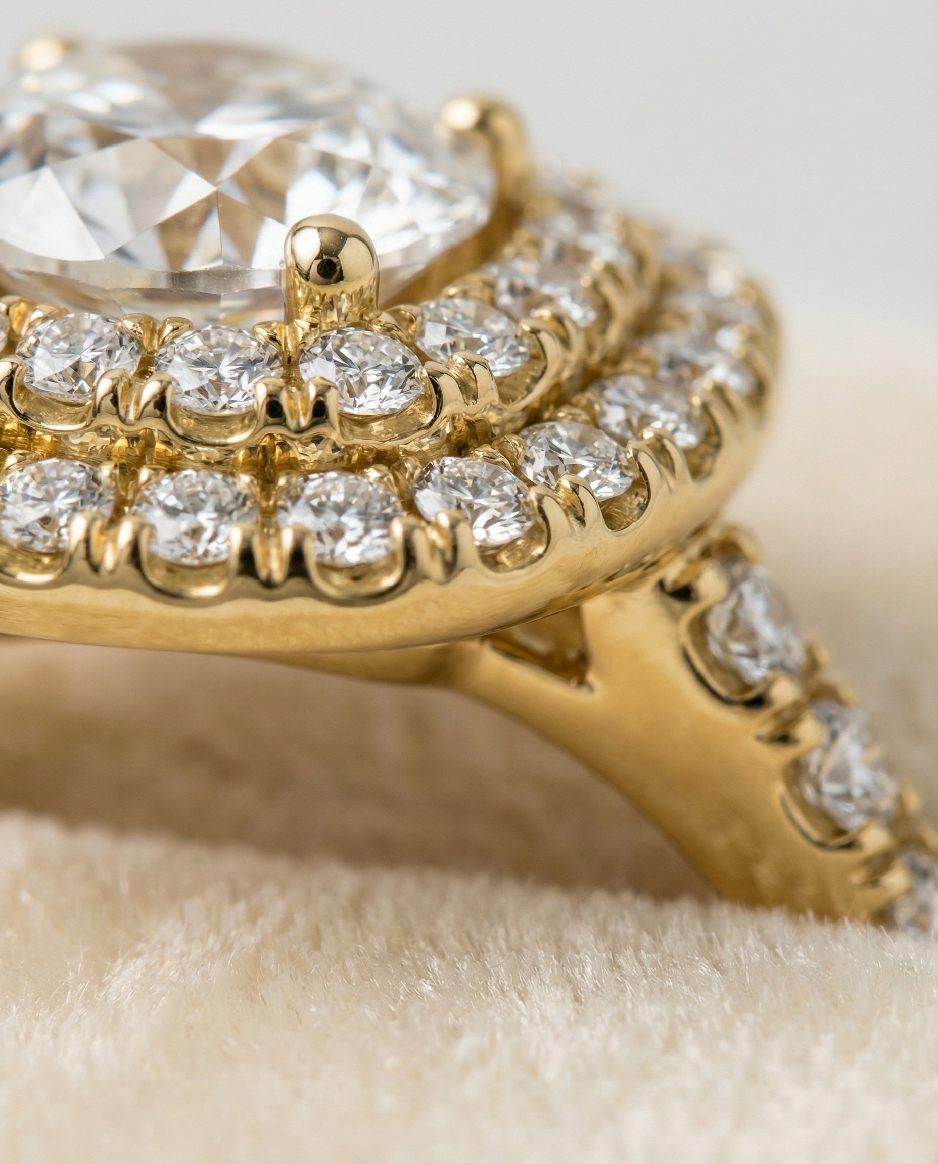 18K Yellow Gold band of The Dixie round engagement ring setting | RockHer