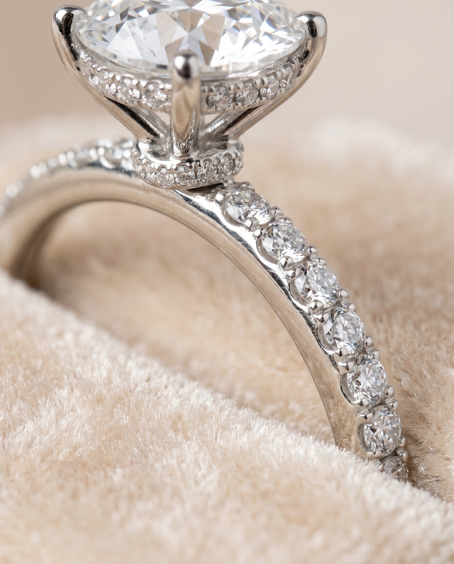 Platinum band of The Abbey round engagement ring setting | RockHer