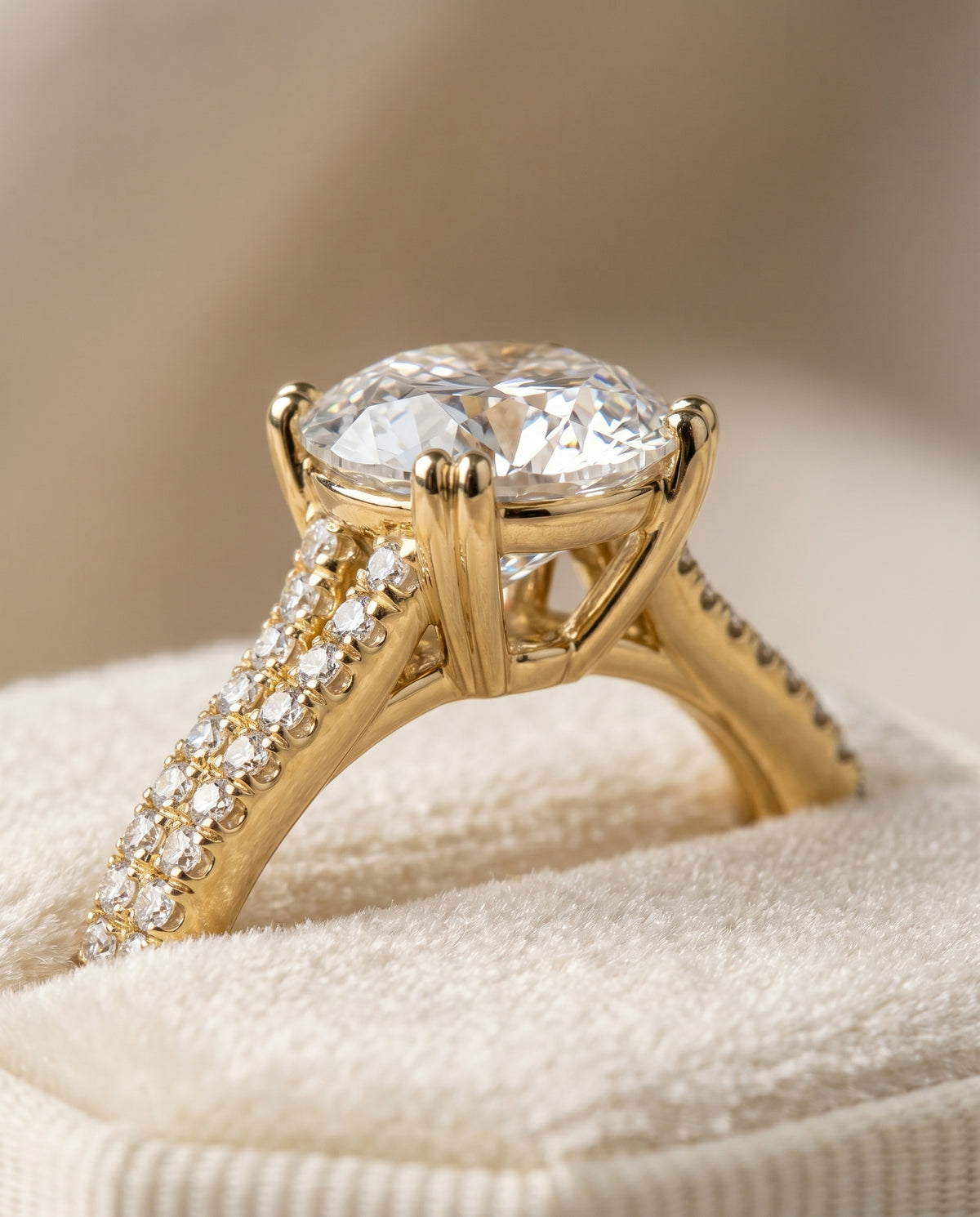 18K Yellow Gold band of The Joss round engagement ring setting | RockHer
