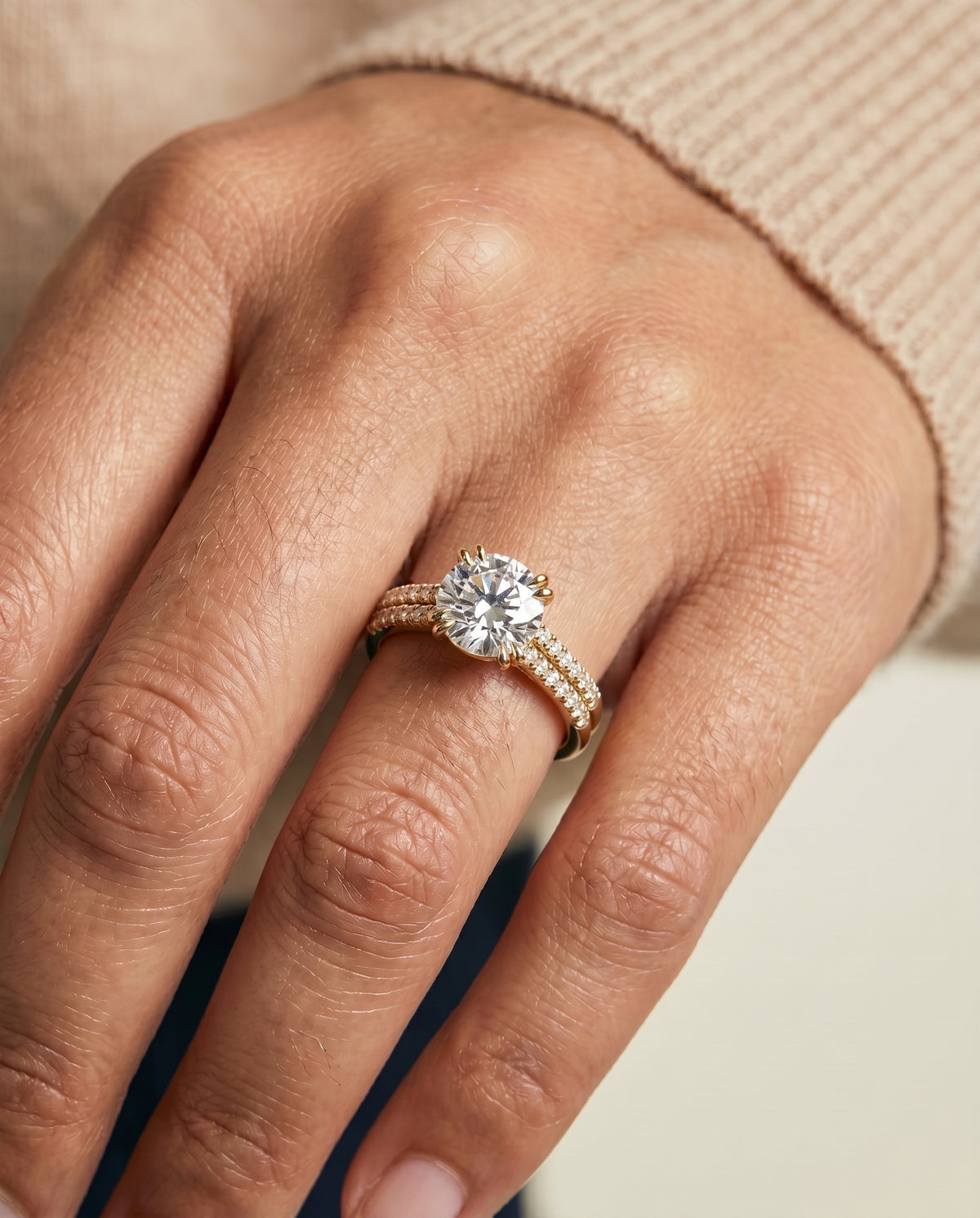 The Joss setting for round diamonds, made to order in 18K Yellow Gold | RockHer