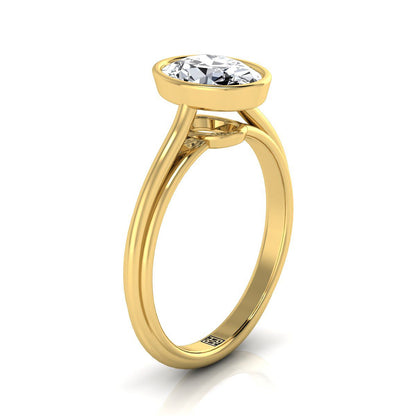 Bezel Cathedral Solitaire Oval, in 18K Yellow Gold – side profile | RockHer