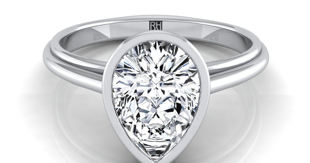 Hayley bezel cathedral solitaire | 14K White Gold | RockHer
