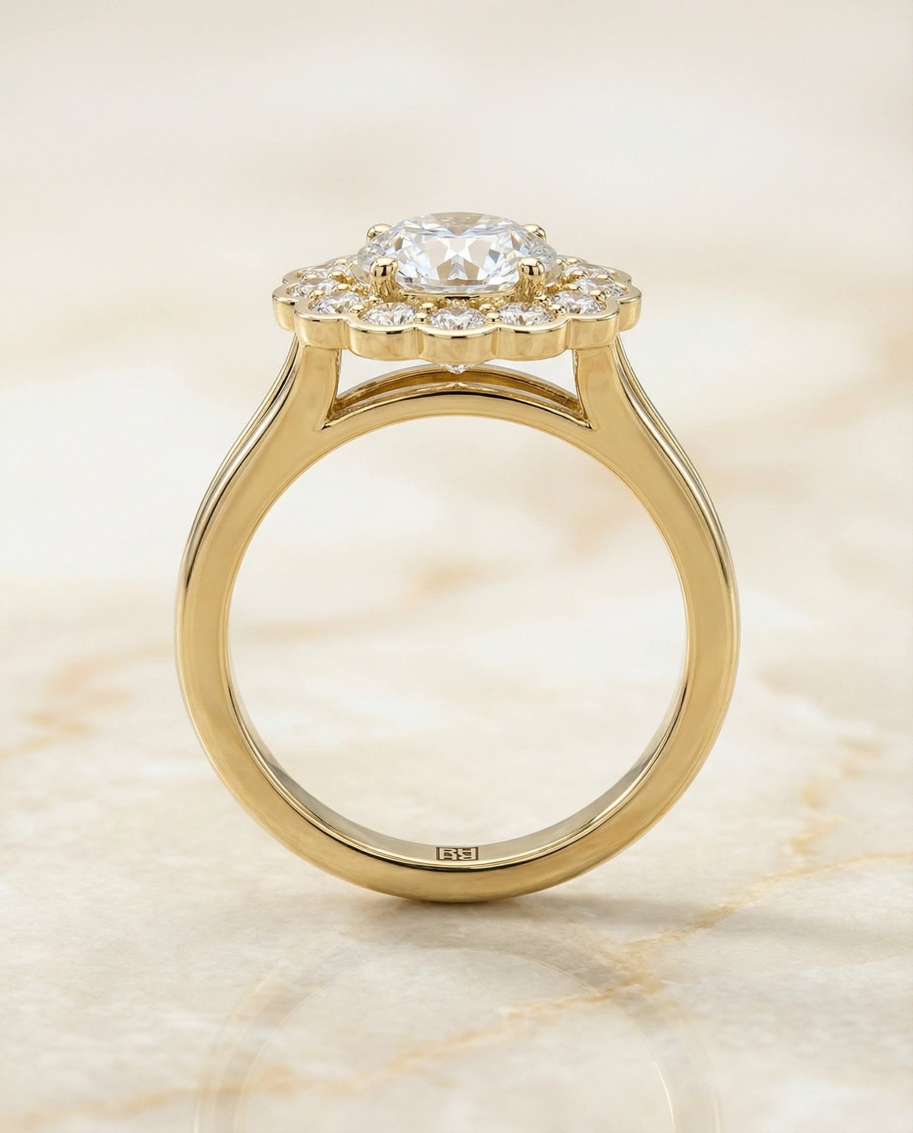 The Nera round engagement ring setting in 18K Yellow Gold | RockHer