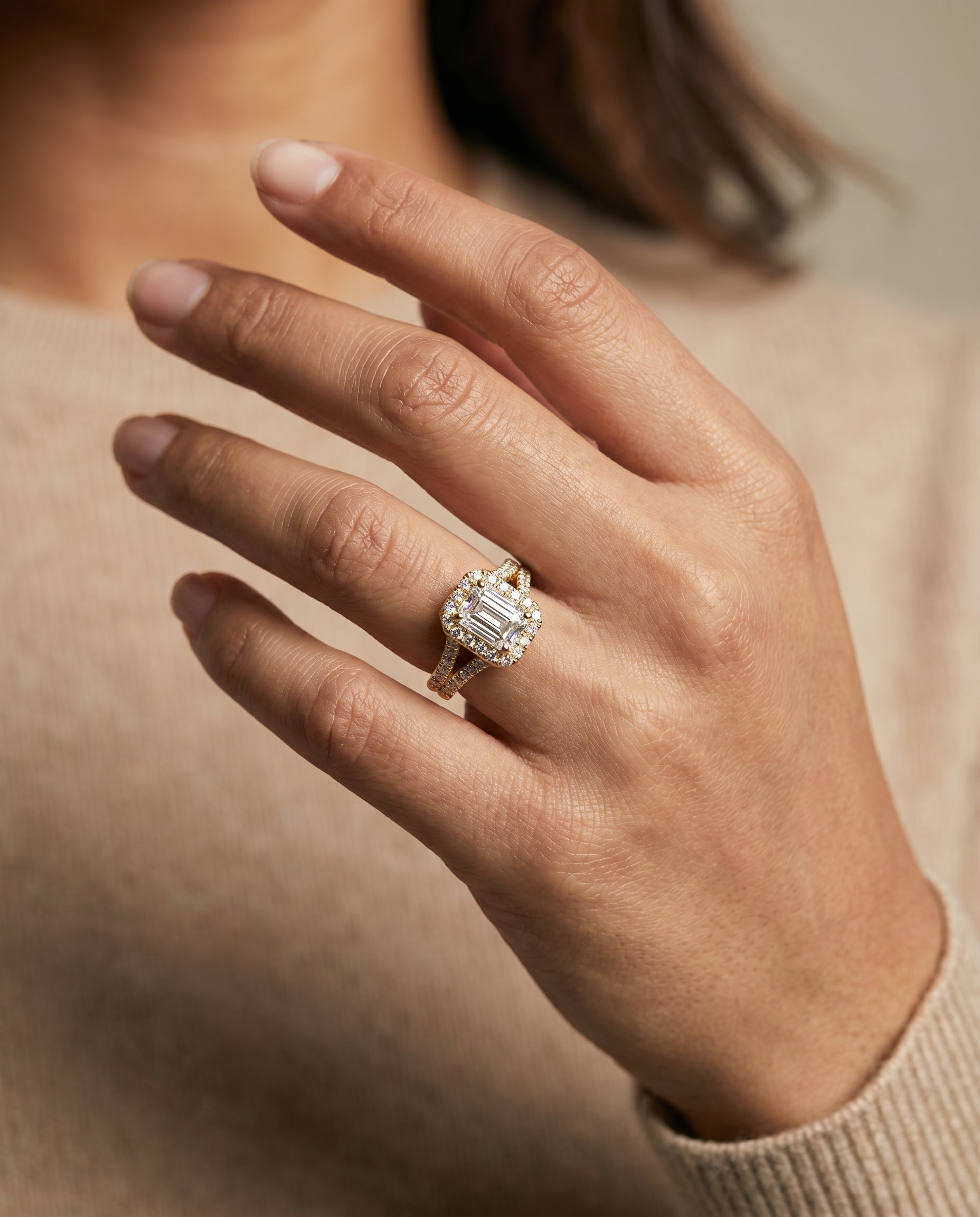The Lira setting for emerald diamonds, made to order in 18K Yellow Gold | RockHer