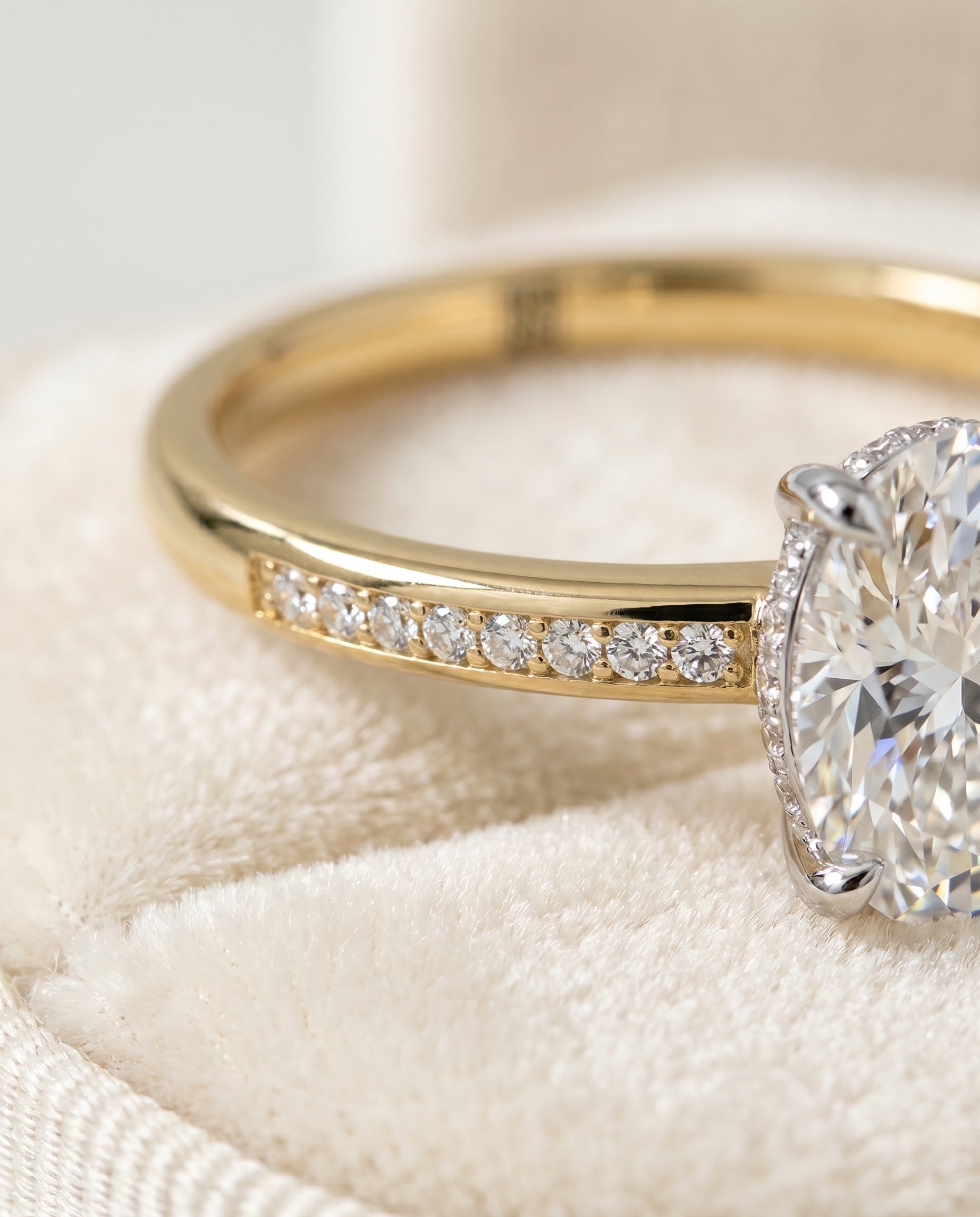 18K Yellow Gold band of The Brenda oval engagement ring setting | RockHer