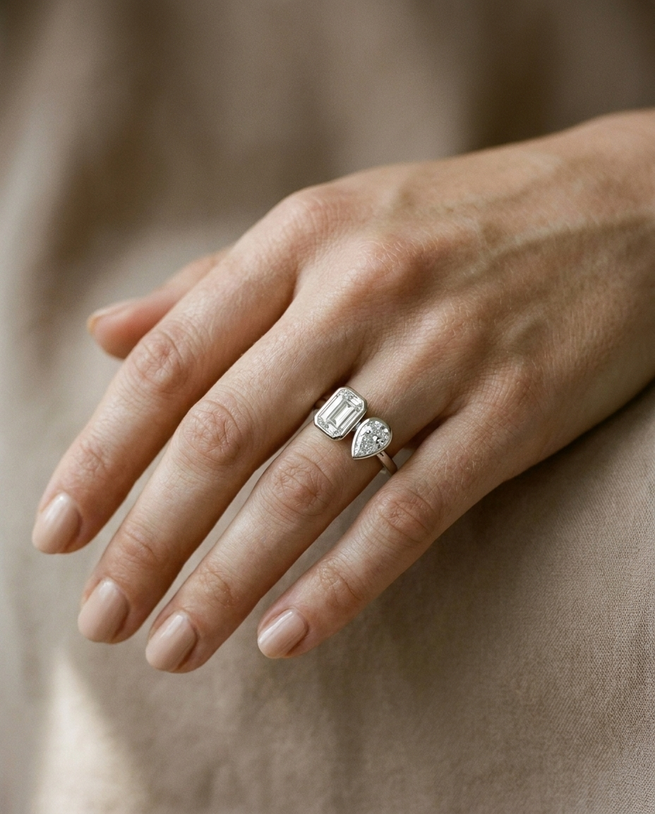 18K White Gold band of The Josephine emerald engagement ring setting | RockHer