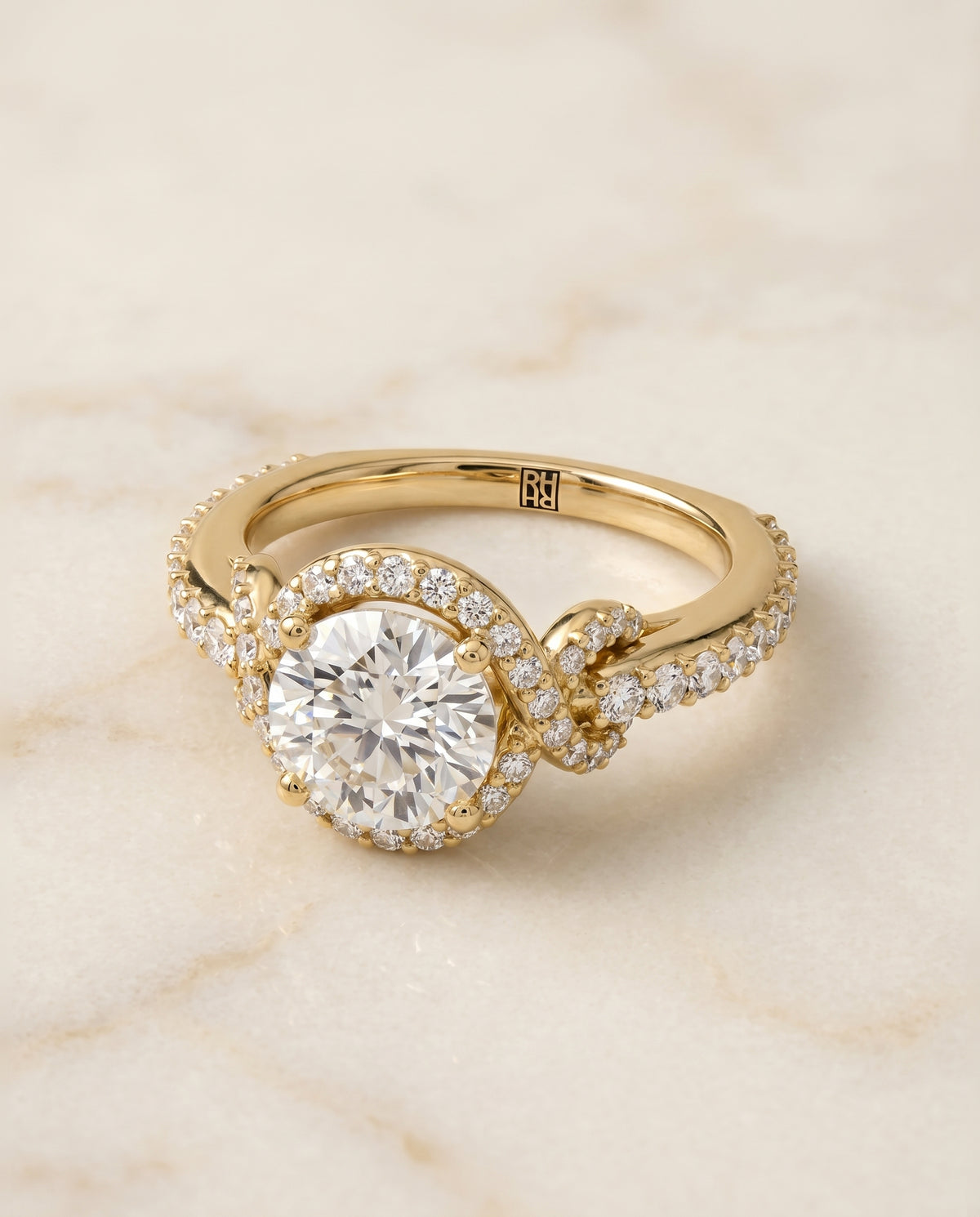 The Bess round engagement ring setting in 18K Yellow Gold | RockHer