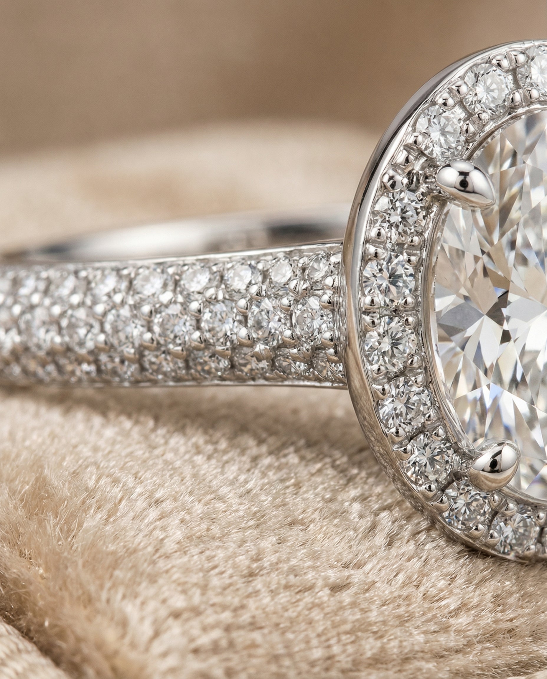 Platinum band of The Ella oval engagement ring setting | RockHer
