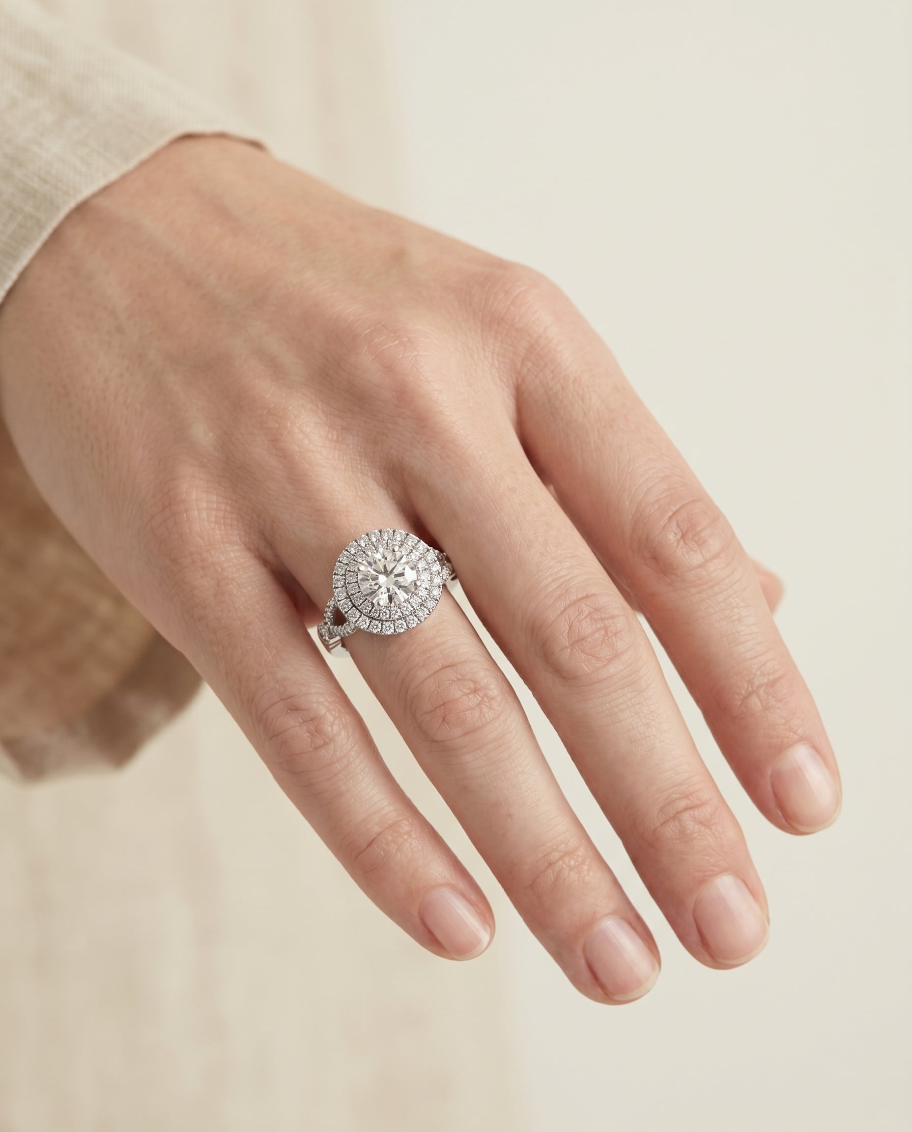 The Calypso setting for round diamonds, made to order in Platinum | RockHer