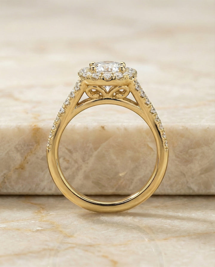 Billie Select Cushion engagement ring in 18K Yellow Gold