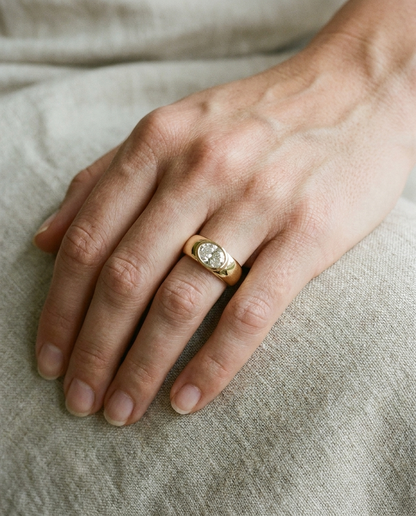 The Remi — Bezel-Set Cigar Band Oval in 18K Yellow Gold