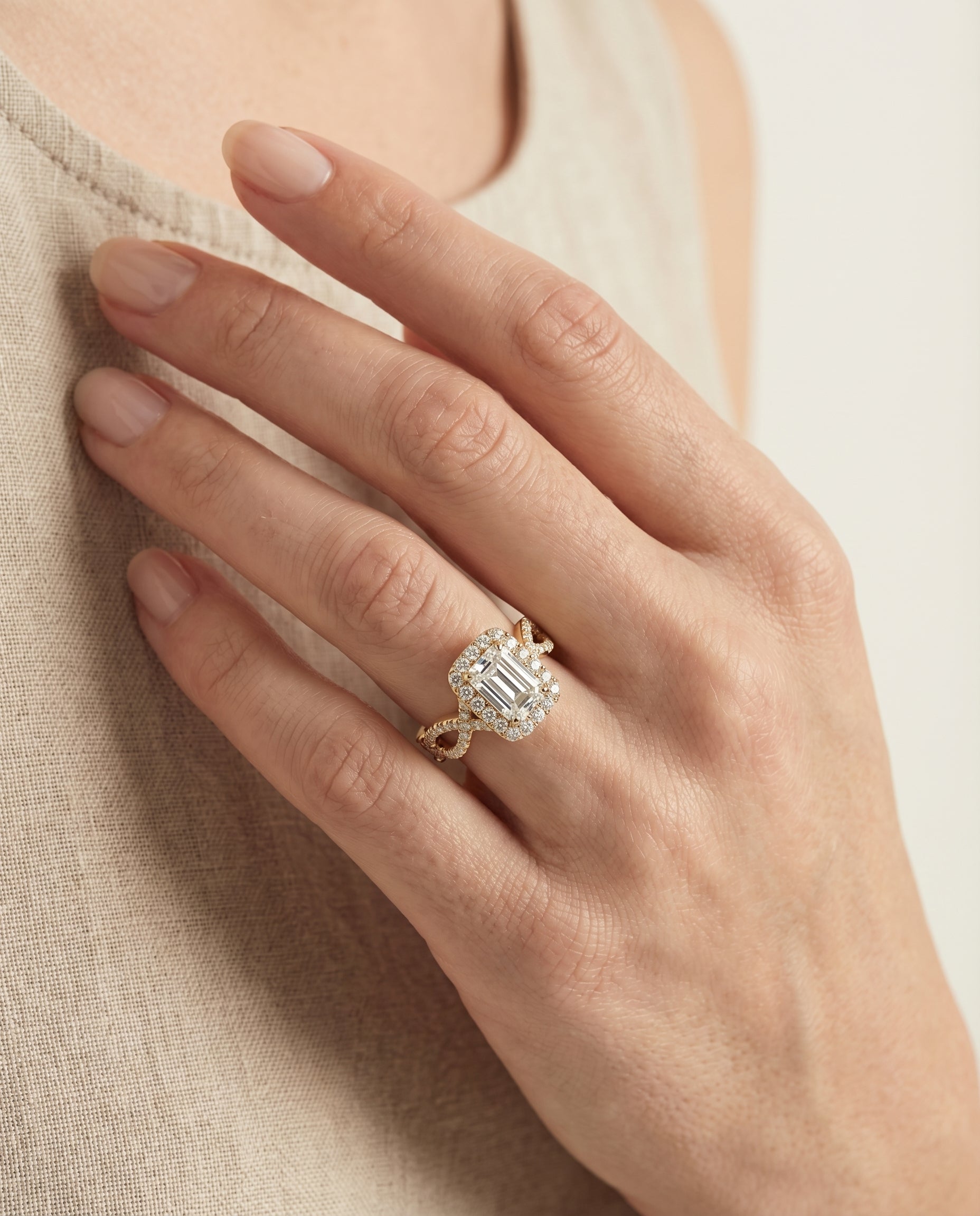 The Annie engagement ring setting in 18K Yellow Gold, halo cut design | RockHer