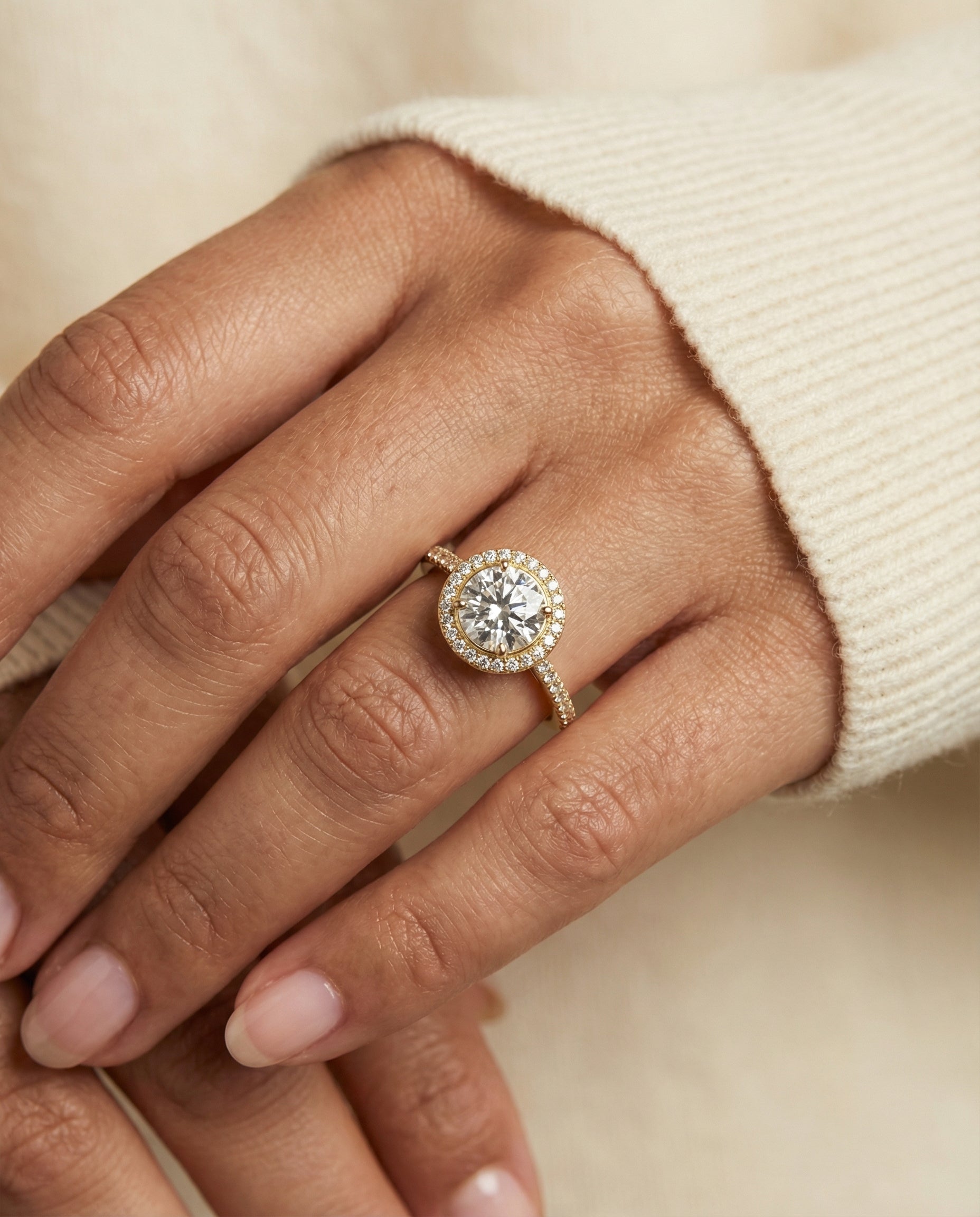 18K Yellow Gold band of The Lucia round engagement ring setting | RockHer