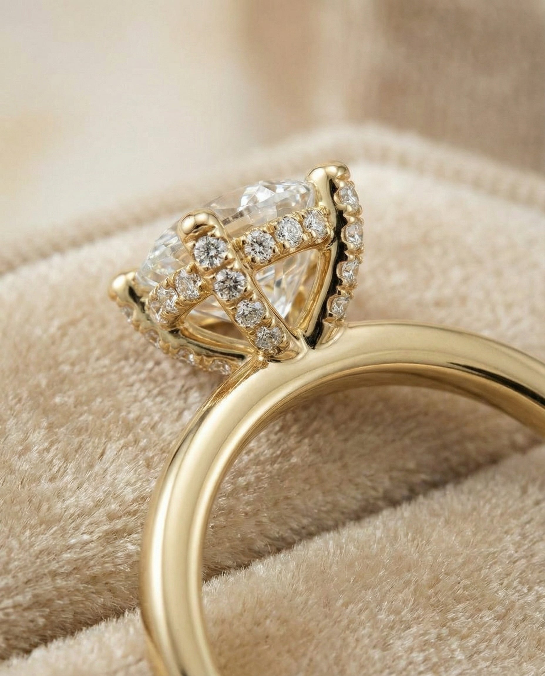 18K Yellow Gold band of The Lana round engagement ring setting | RockHer