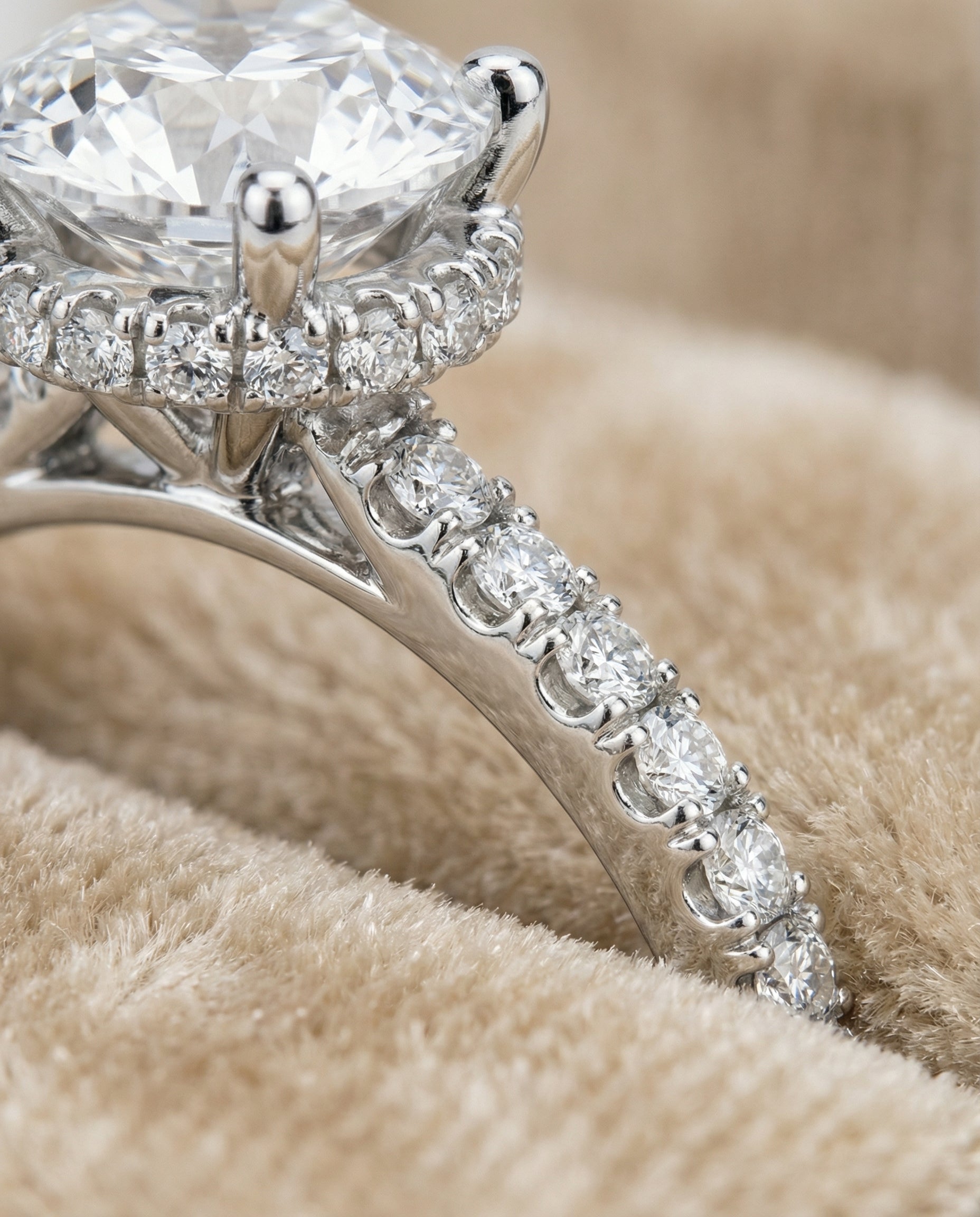 Platinum band of The Elliott round engagement ring setting | RockHer